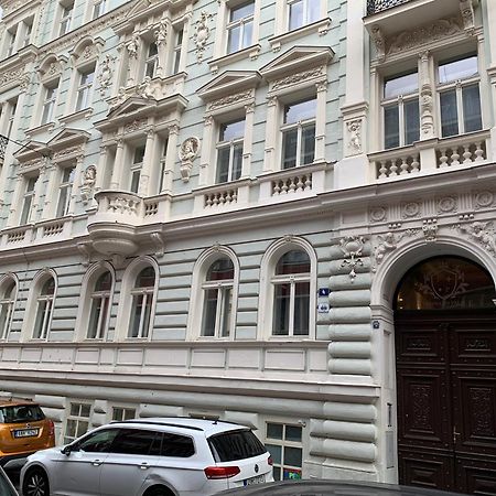 Charles Square Prague Apartment Екстериор снимка