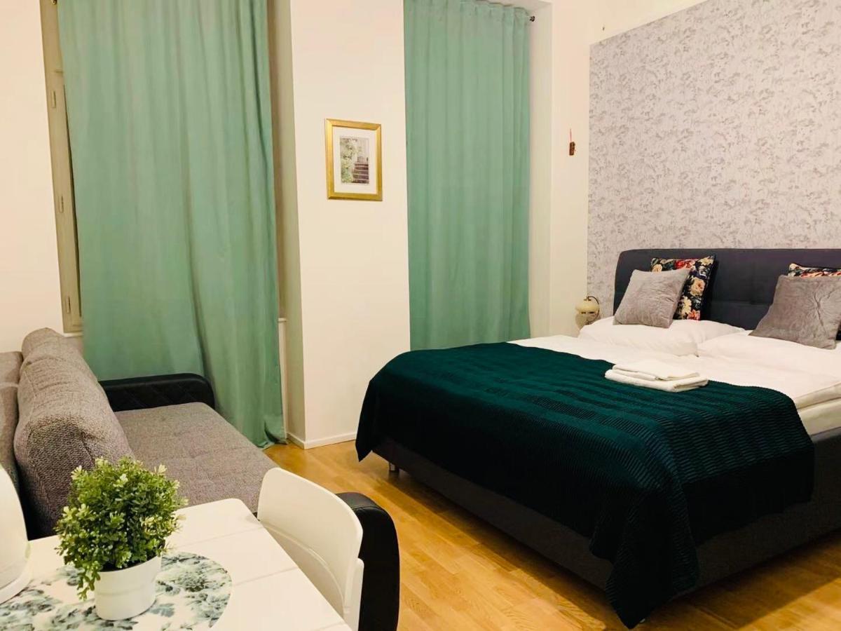 Charles Square Prague Apartment Екстериор снимка