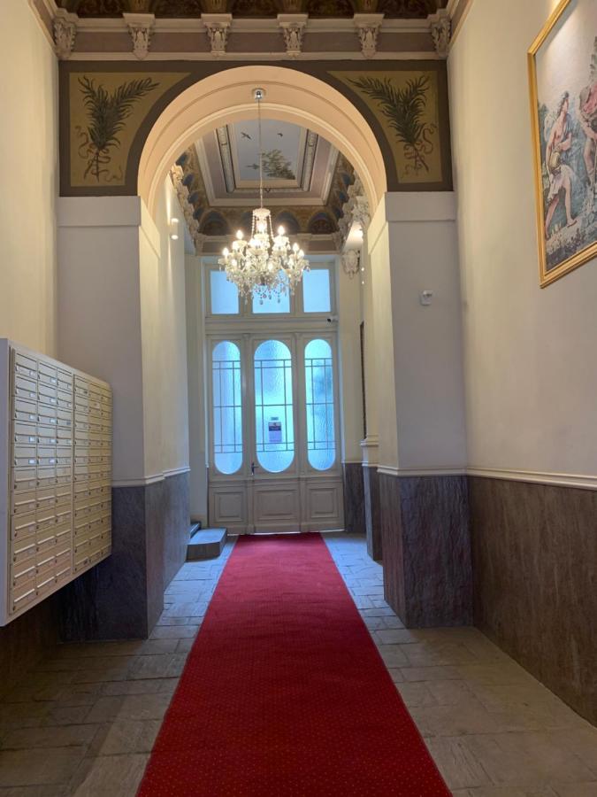Charles Square Prague Apartment Екстериор снимка