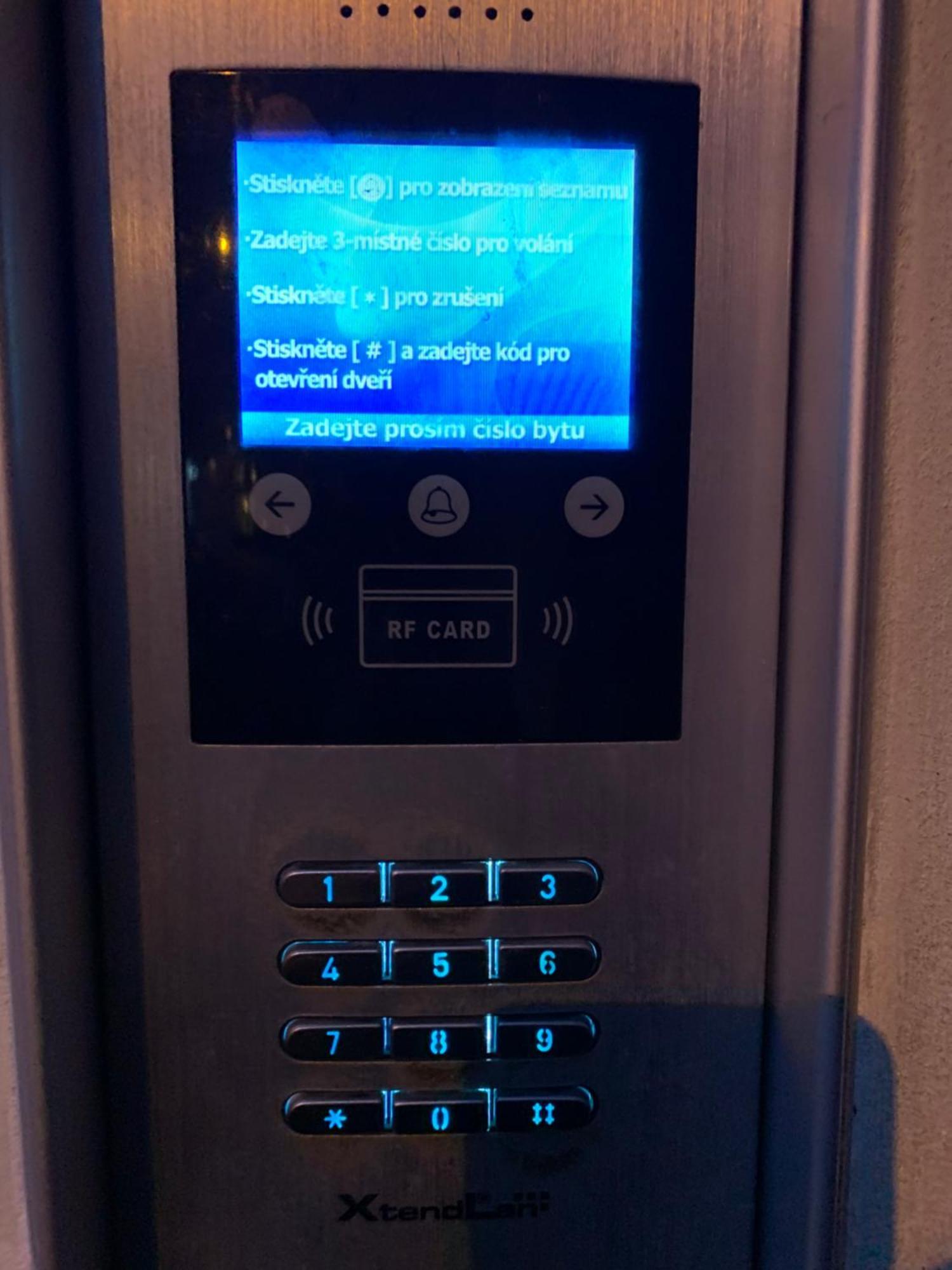 Charles Square Prague Apartment Екстериор снимка